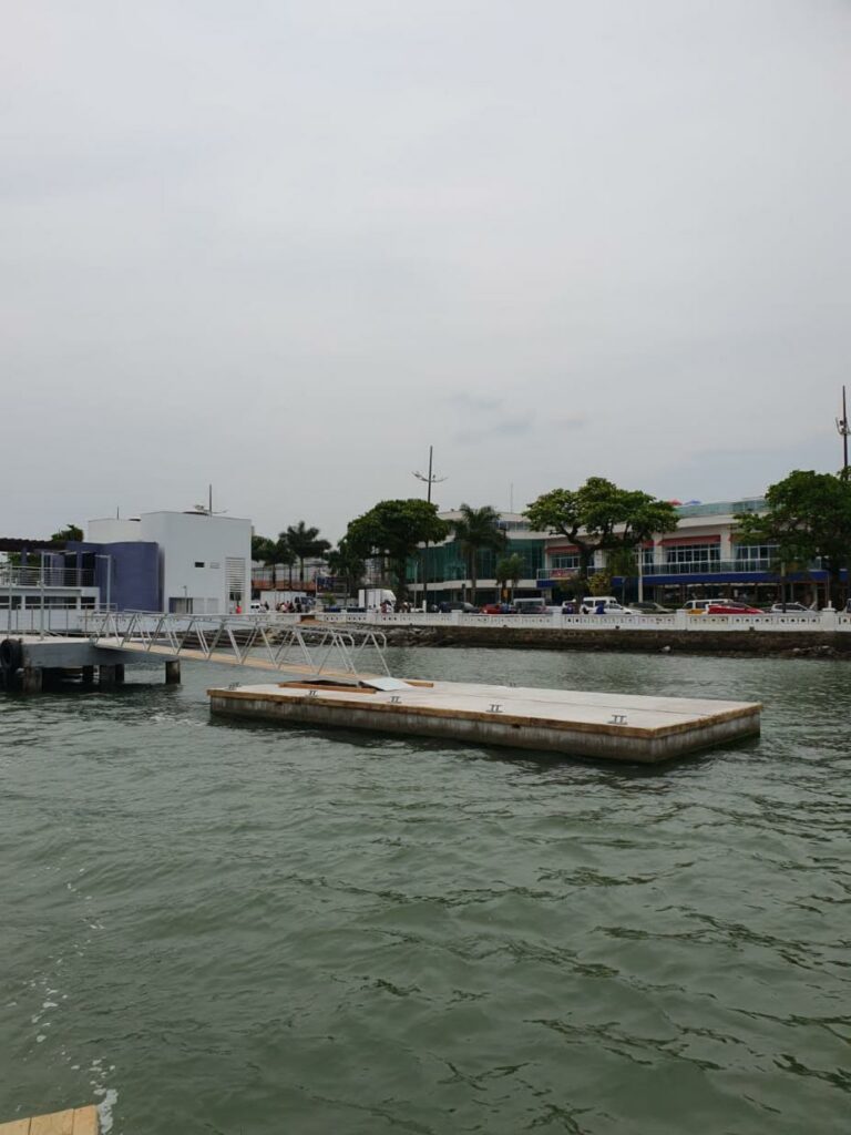 Píer flutuante de atracação, instalado em Santos, vai melhorar a acessibilidade