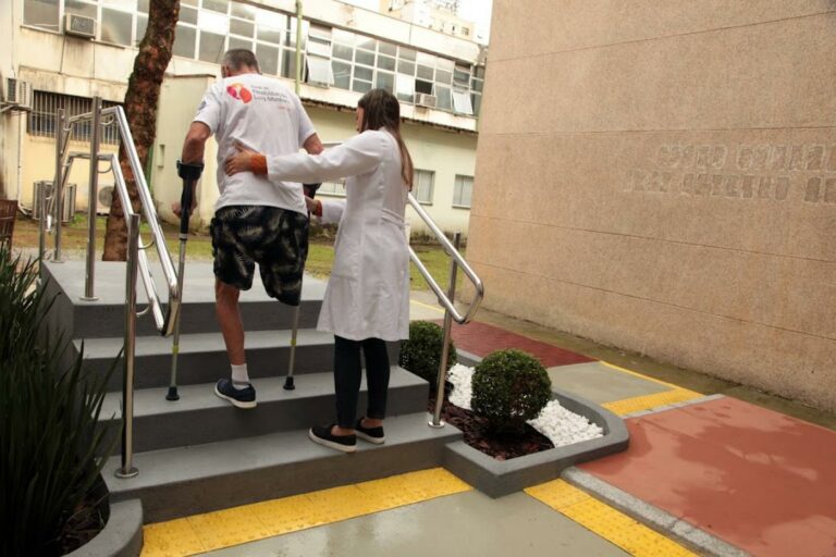 Centro de Reabilitação Lucy Montoro de Santos recebe prêmio do Governo de São Paulo