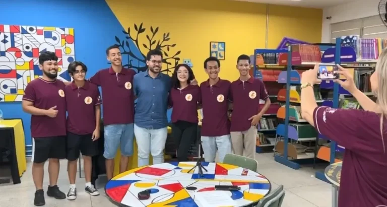 Projeto Ary Cast: Estudantes criam e produzem Podcast para desenvolvimento pessoal e reflexão em Araçatuba