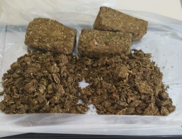 Mulheres são surpreendidas tentando entrar com drogas em presídios de Mongaguá e São Vicente