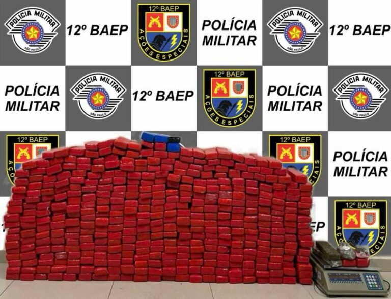 Entregador é preso com mais de 400 tijolos de maconha em Araçatuba