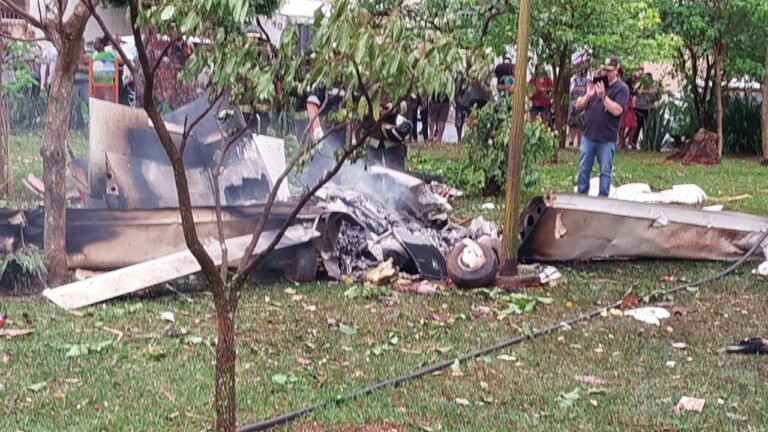 Queda de avião de pequeno porte deixa 5 mortos em Jaboticabal