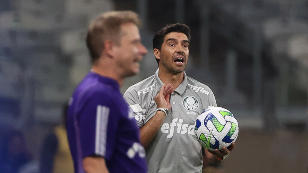 Brasileirão: Raphael Veiga brilha em cobrança de falta e Palmeiras vence  Vasco - O Mariliense