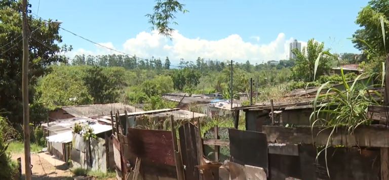 Prefeitura deve remover famílias do Banhado após o Natal