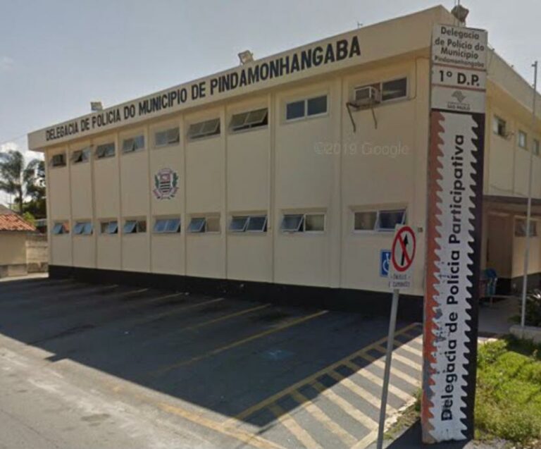 Um homem de 24 anos foi morto a facadas após discutir com o dono de um estabelecimento comercial no bairro Residencial Arco-Íris