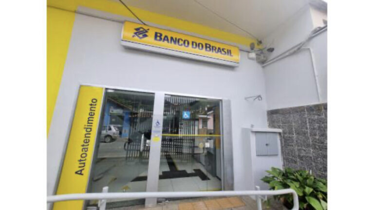 Homem furta armas de banco em Santo Antônio do Pinhal