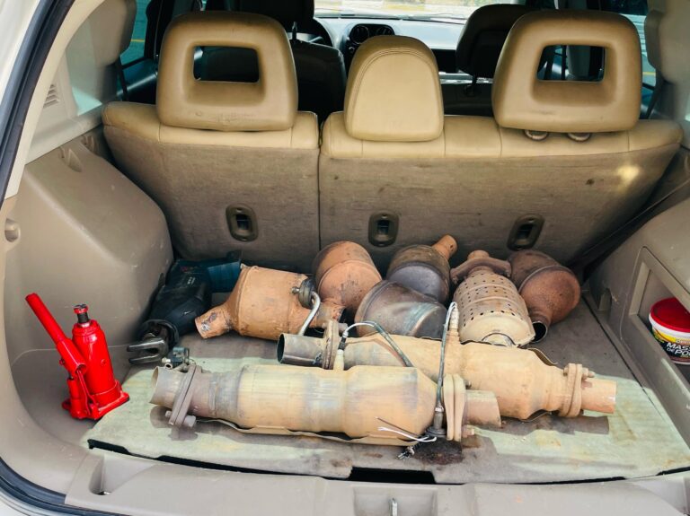 Quatro homens são presos por furto de catalisadores de veículos em Itupeva