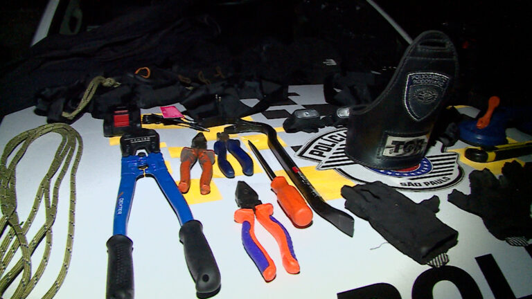 Suspeitos de furtos a joalherias em Goiás são interceptados em rodovia de Campinas