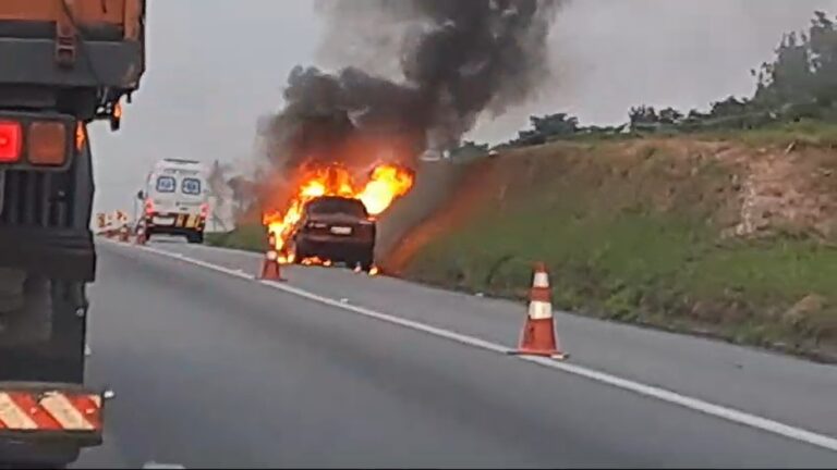 carro pega fogo pane mecânica taubaté