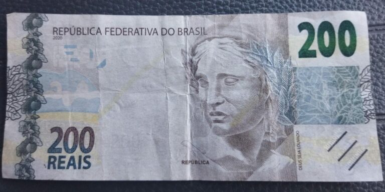 Motorista de caminhão é preso com nota falsa em Campinas