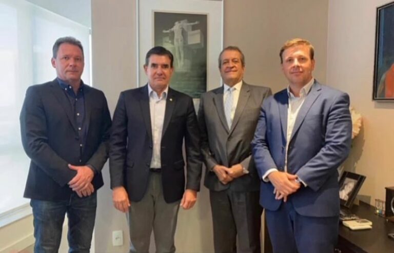 Em carta à Nogueira, Antunes deixa a liderança do governo para assumir presidência do legislativo