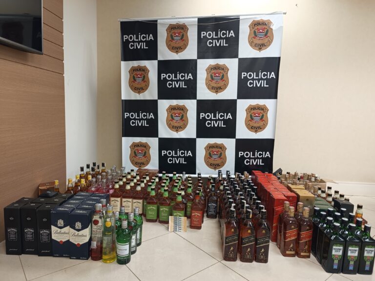 Mais de 200 garrafas de bebidas falsificadas foram apreendidas em Sumaré
