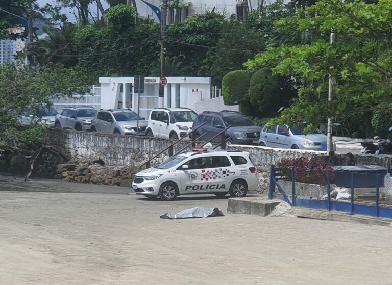 Corpo é encontrado na praia das Astúrias, no Guarujá