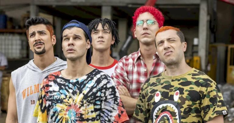 Pré-estreia de ‘Mamonas Assassinas – O Filme’ em Santos terá presença do elenco