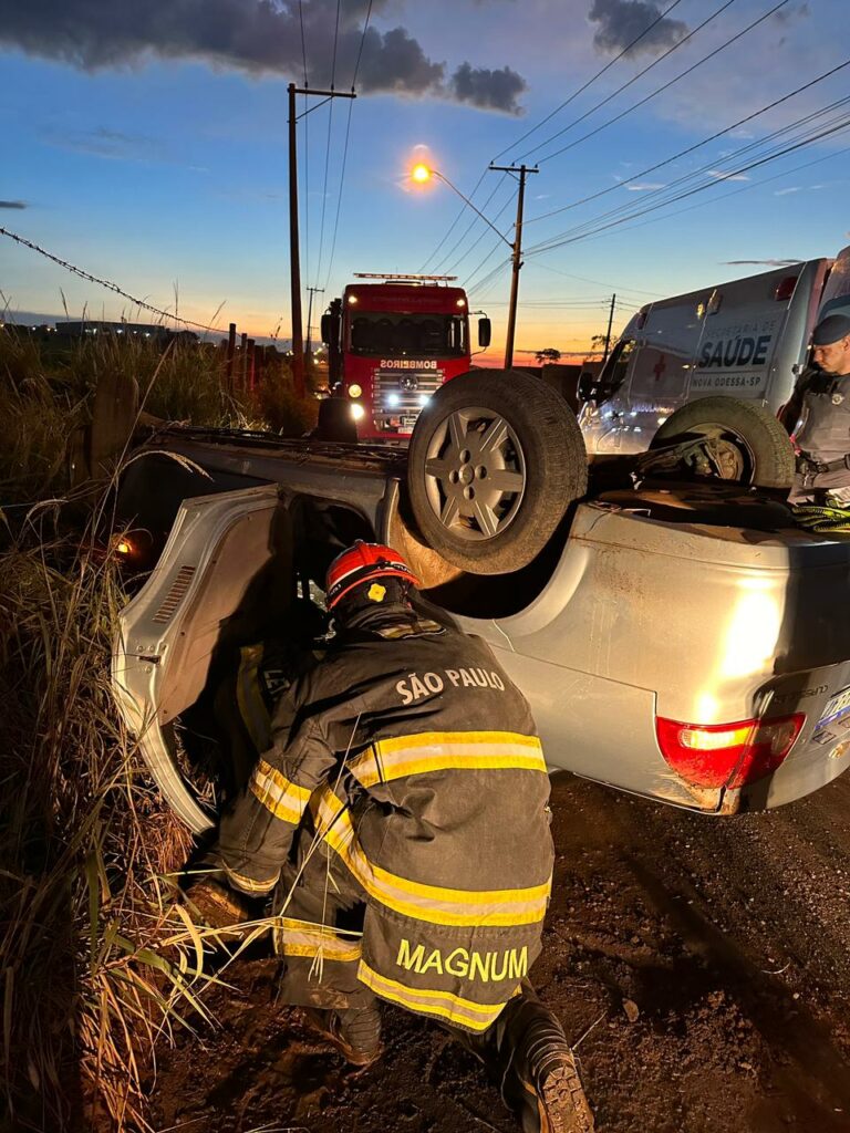Mulher fica ferida ao capotar o carro em estrada vicinal de Nova Odessa