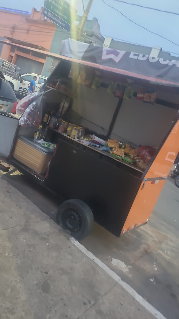 Carrinho de lanches era fachada para venda de drogas em Campinas