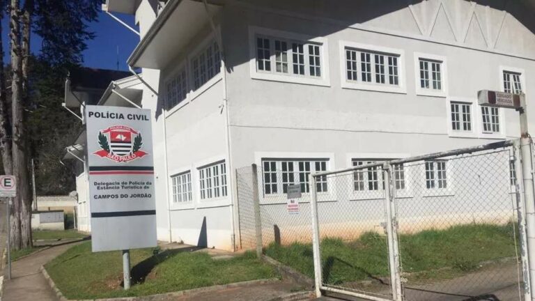 Quatro menores foram apreendidos e um homem preso por renderem e roubarem uma família no bairro Vila Inglesa, em Campos do Jordão