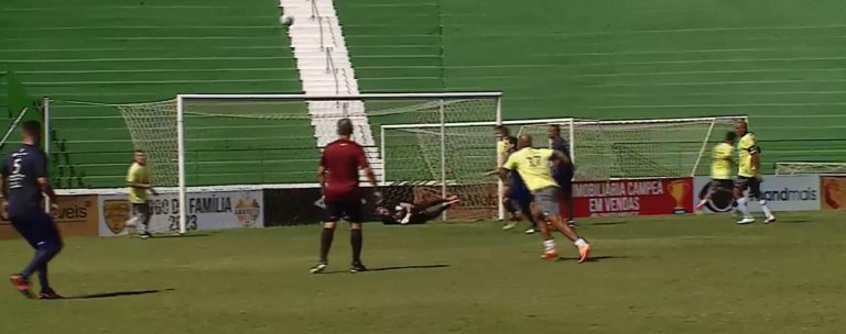 Prefeitura de Campinas e LG Mota entregam alimentos arrecadados no Jogo da Família