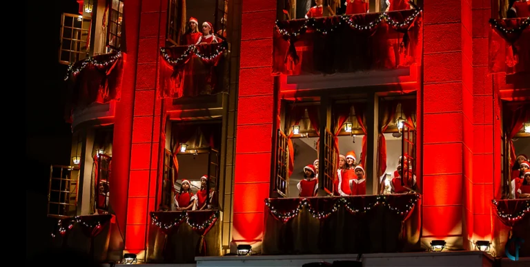 Meninos cantores se apresentam hoje nas janelas do Pinguim