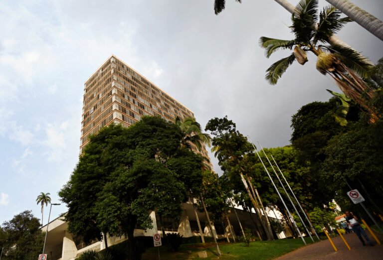 Veja o que abre e fecha no feriado do Dia de Nossa Senhora da Conceição