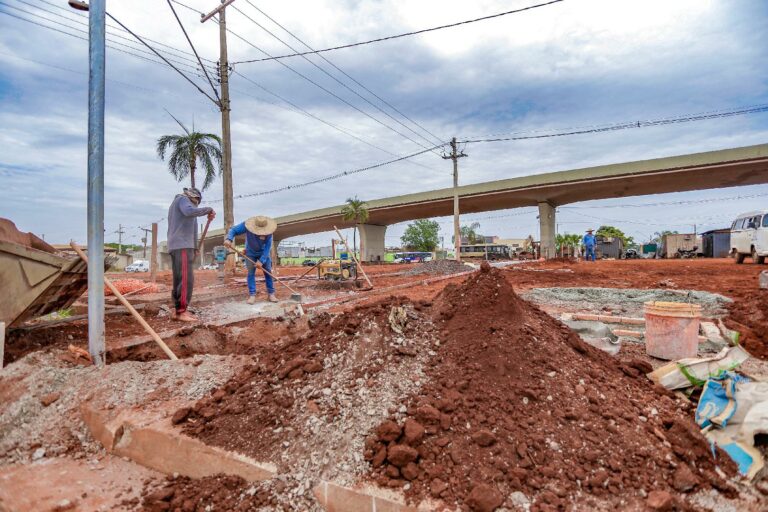 Viaduto da avenida Brasil será entregue na próxima semana, promete prefeitura