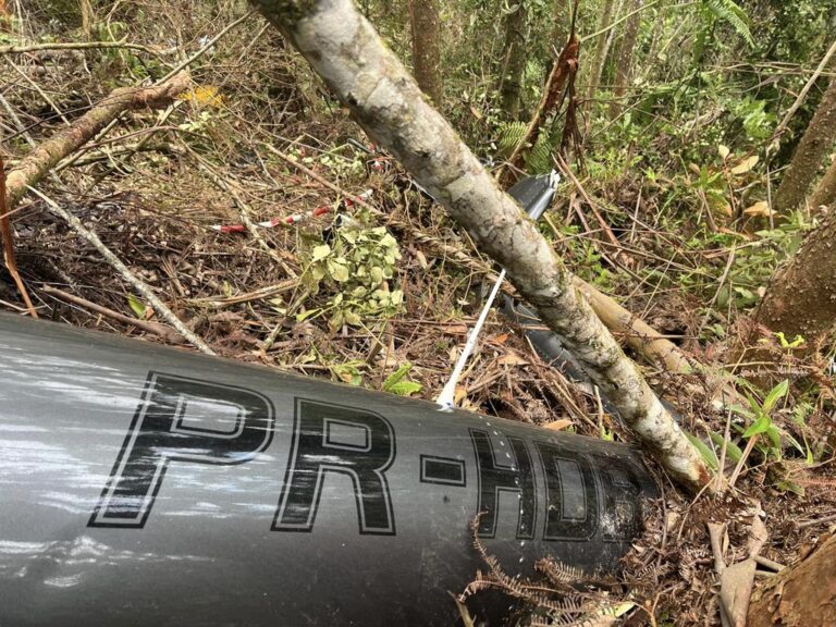 queda de helicóptero em paraibuna