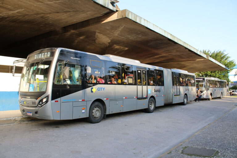 Prefeitura de cidade do litoral congela passagem de transporte municipal