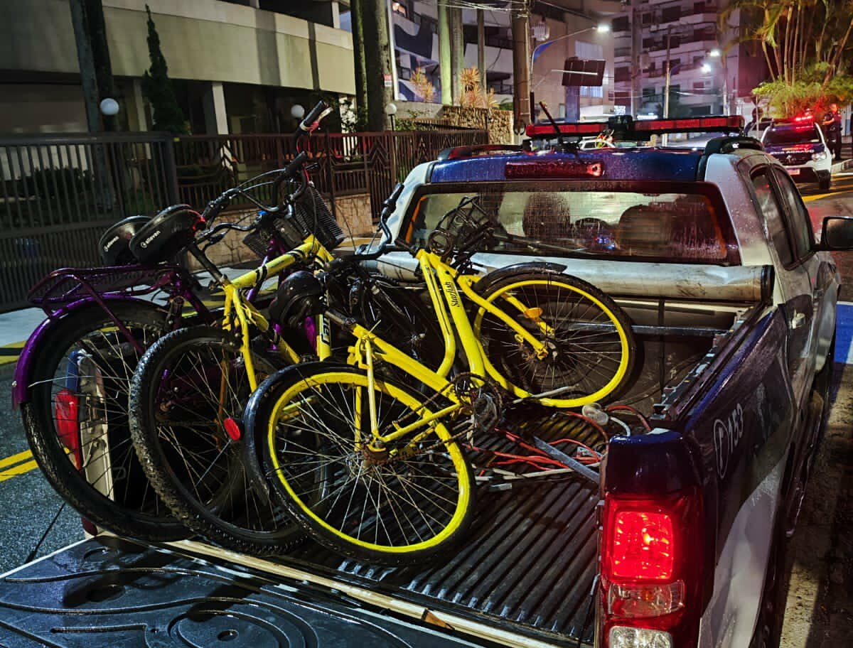 Guarujá apreende bicicletas na faixa de areia para tentar reduzir furtos de celular