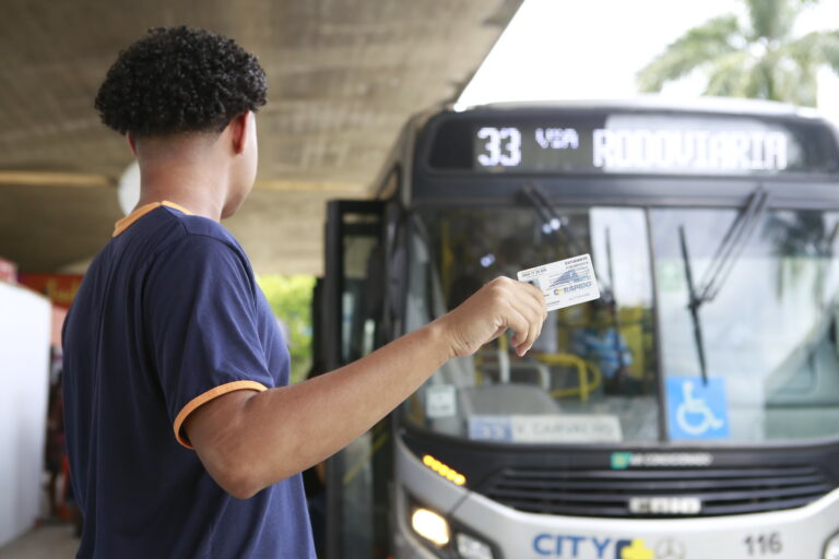 Guarujá prorroga inscrições do Passe Livre até quarta-feira (31)