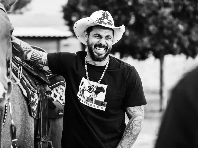 Morre João Carreiro, cantor sertanejo, aos 41 anos