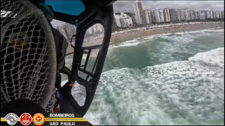 Três pessoas foram resgatadas com a ajuda do Banana Bolt após se afogarem na praia do Tenório em Ubatuba na tarde do domingo