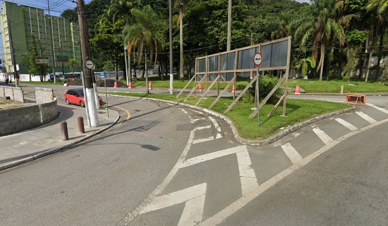 Obras do VLT mudam rotas para veículos no Centro e Paquetá em Santos 