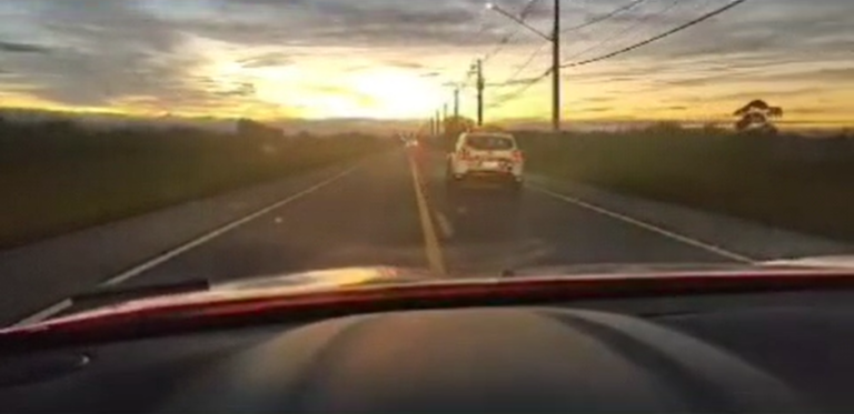 Homem é preso por roubar carro e fazer agente penitenciário refém em Pinda