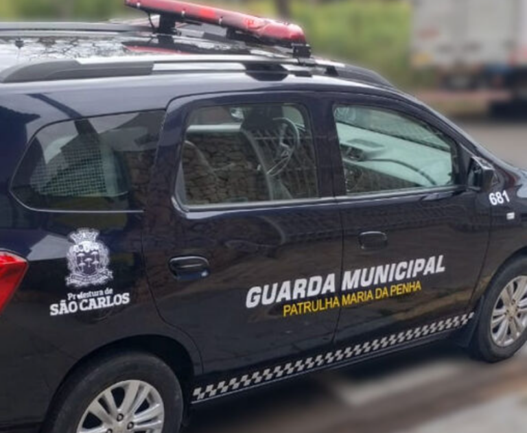 Homem é detido acusado de agredir a própria mãe com socos e chutes