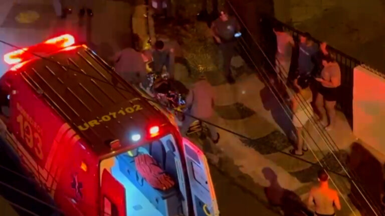 Morador de rua é agredido por 12 pessoas com pedaços de madeira