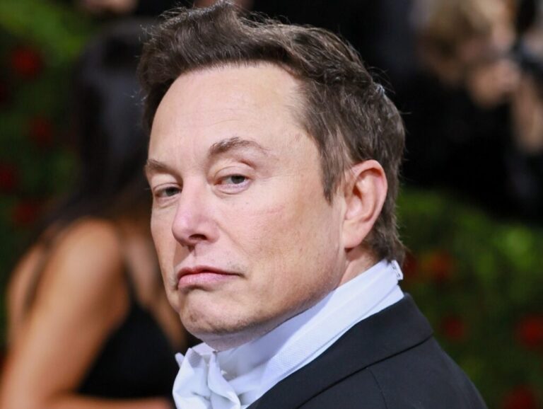 Humano recebe primeiro implante de chip cerebral de empresa de Elon Musk