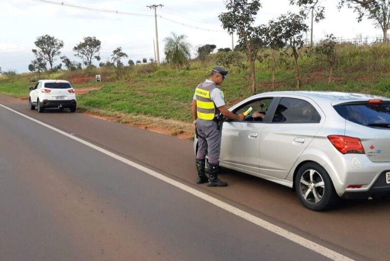 Mais 26 motoristas são autuados por recusarem o bafômetro durante Operação Ano Novo