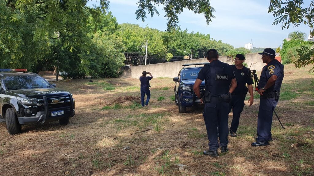 Corpo é encontrado em terreno ao lado de casa de prostituição em Piracicaba