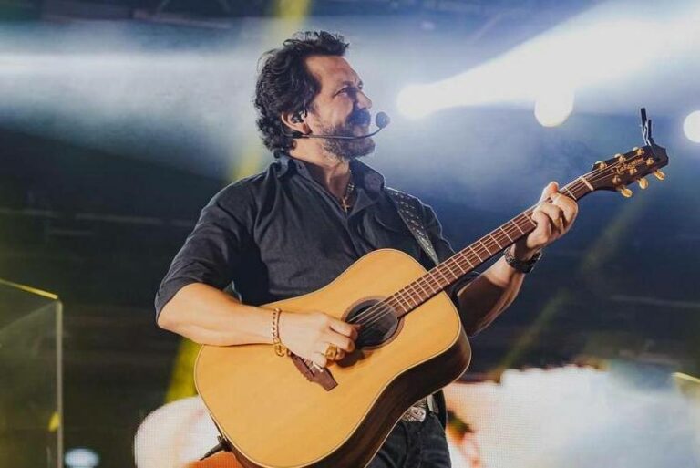 Cantor sertanejo é expulso de hotel após debochar de quarto nas redes sociais