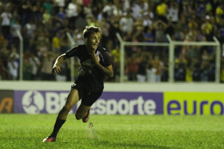 Com emoção, Ponte Preta vence Catanduva e avança na Copinha