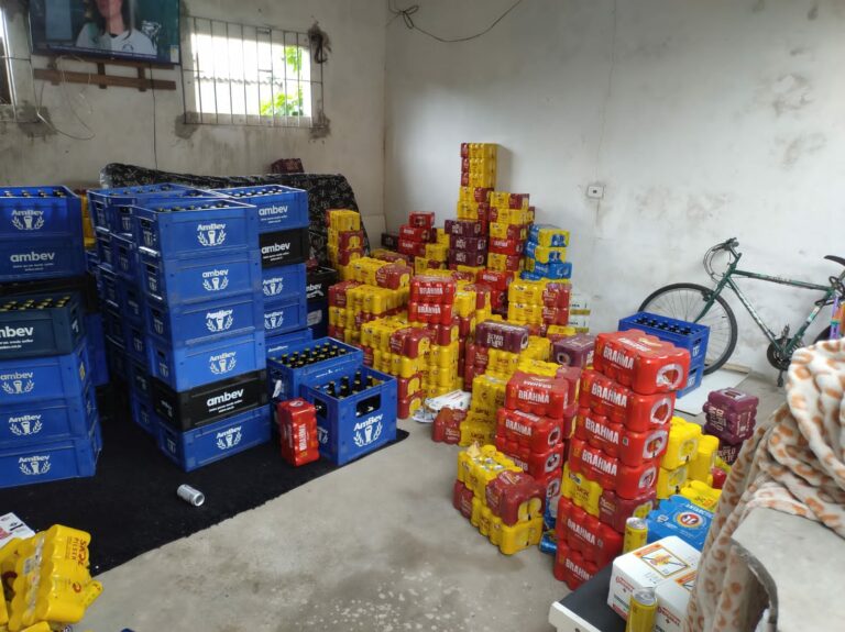 Polícia Civil recupera carga de bebidas roubadas em cidade do litoral