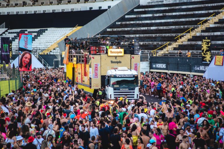 Pré-Carnaval movimenta a economia e gera oportunidades em Ribeirão Preto