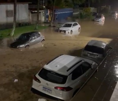 Chuva forte deixa desabrigados no Litoral Norte