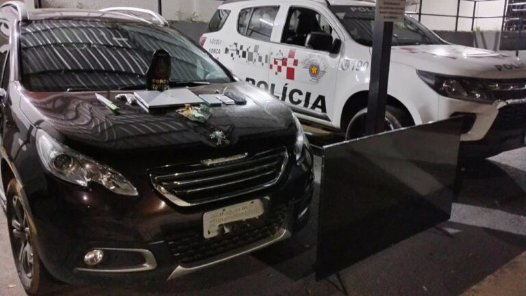 Na madrugada desta quarta-feira (31), um homem foi preso por roubar uma chácara e agredir uma família na Estrada Benedito da Silveira