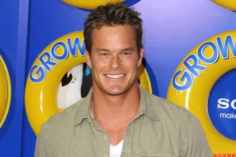 Alec Musser, o ‘bombado’ do filme Gente Grande, morre aos 50 anos