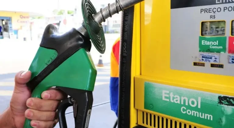 Preço da gasolina cai em Taubaté, mas aumenta em São José
