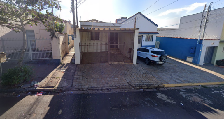 Homem marca encontro com acompanhante e é agredido após falta de pagamento