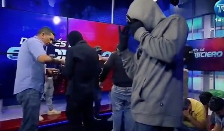 Equador prende suspeitos de assassinar promotor que investigava invasão a TV