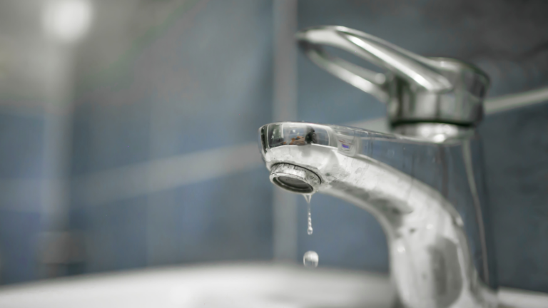 Moradores de Piracicaba sofrem com a falta de água nessa sexta-feira