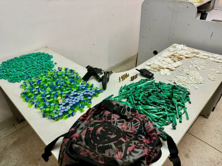 Mais de 2 mil porções de drogas são apreendidas em cidade do Litoral